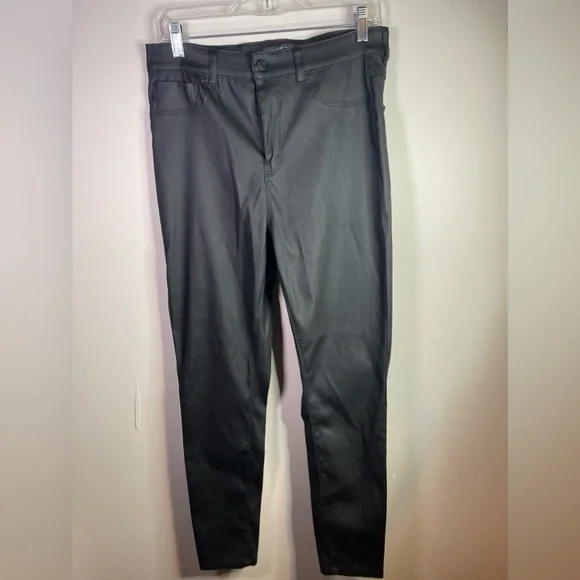 DENIM & CO. Black Denim 5 Pocket Pull-on Straight-Leg Jeggings Womens size 10 - Picture 1 of 12